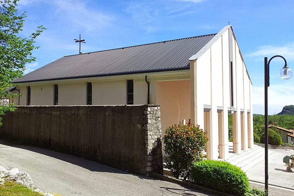 2013-2014_FACCIATA-E-SCALINATA-CHIESA-TRASAGHIS-esterno4