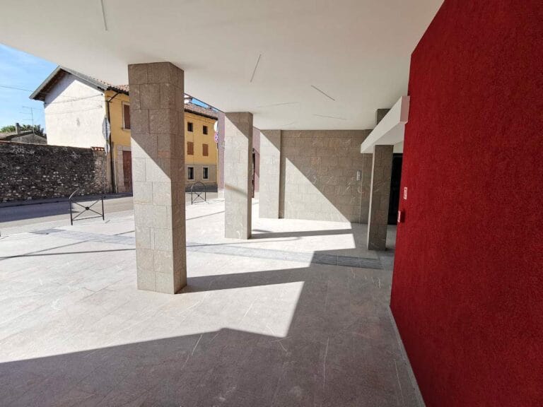 ex_cinema_Manzoni_Paderno-udine_esterno_architetto_botto